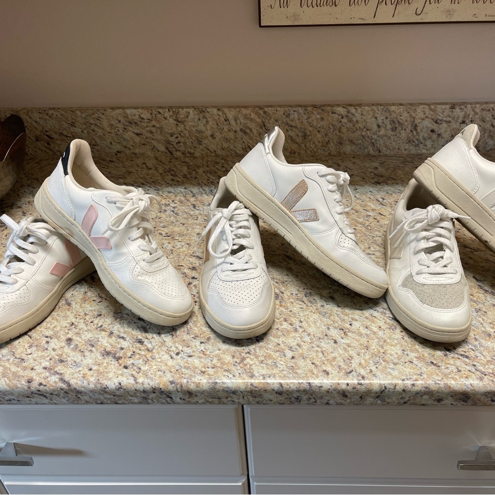 Veja woman's sneakers. Set of 3